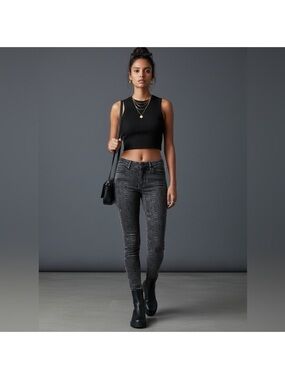 FRAME Le Skinny De Jeanne in Tonal Python